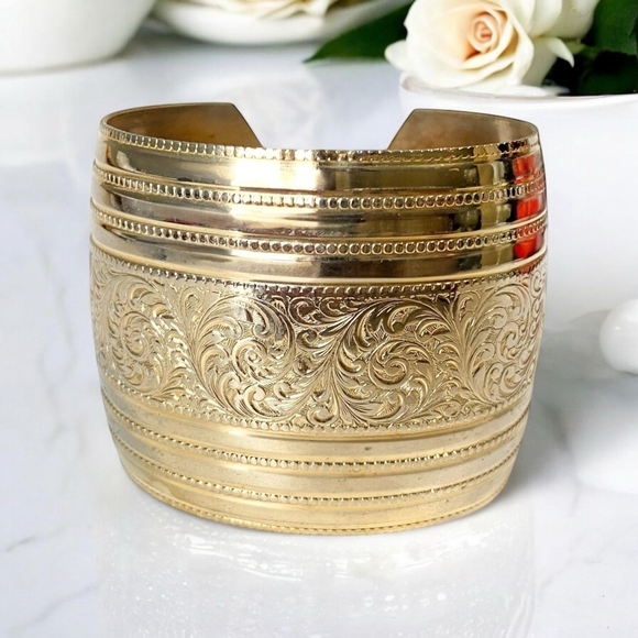 Vintage Gold Wash Brass Art Nouveau Wide Cuff Bracelet Egyptian Revival - Picture 1 of 7